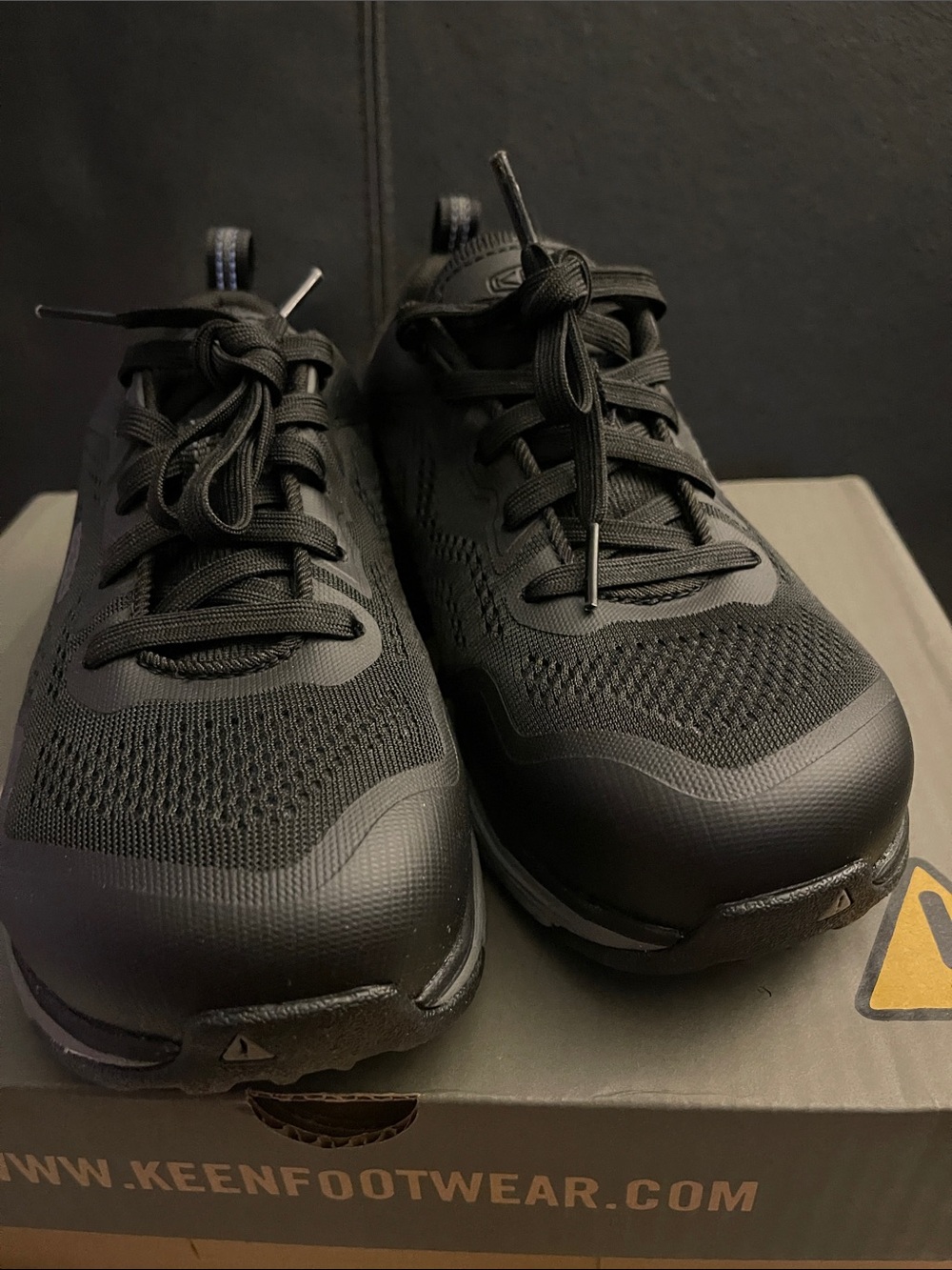 Keen Women’s Sparta 2 Steel Grey/Black Lace-Up Utility Sneakers Sz 5 Wide NWB